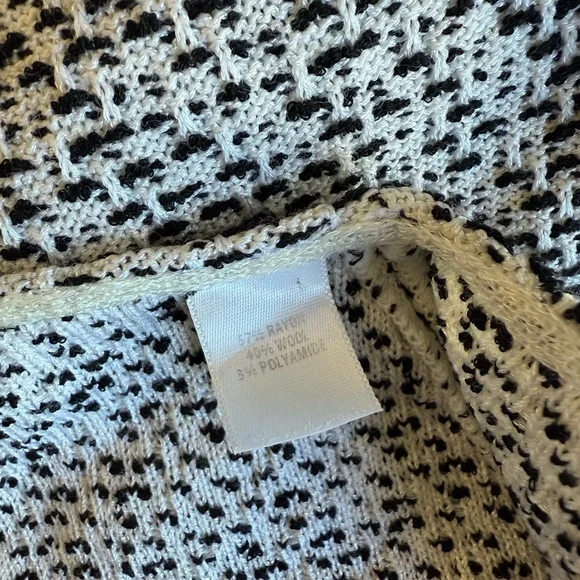 St. John Pencil Skirt - Picture 9 of 11